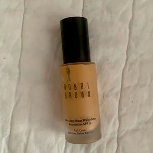 Bobbi Brown Skin Long-Wear foundation